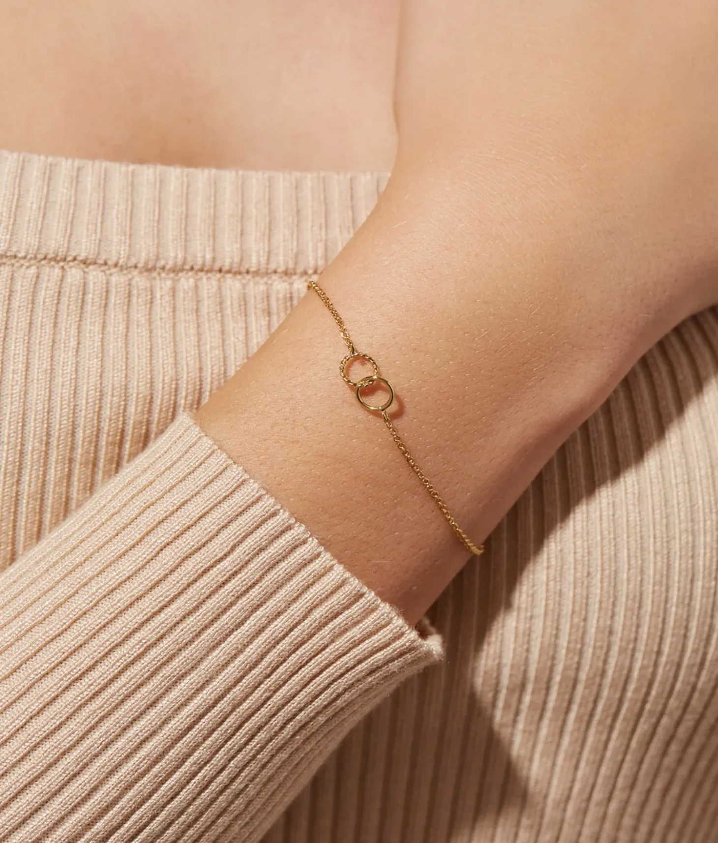 Jill Interlocking Circles Bracelet - Ana Luisa